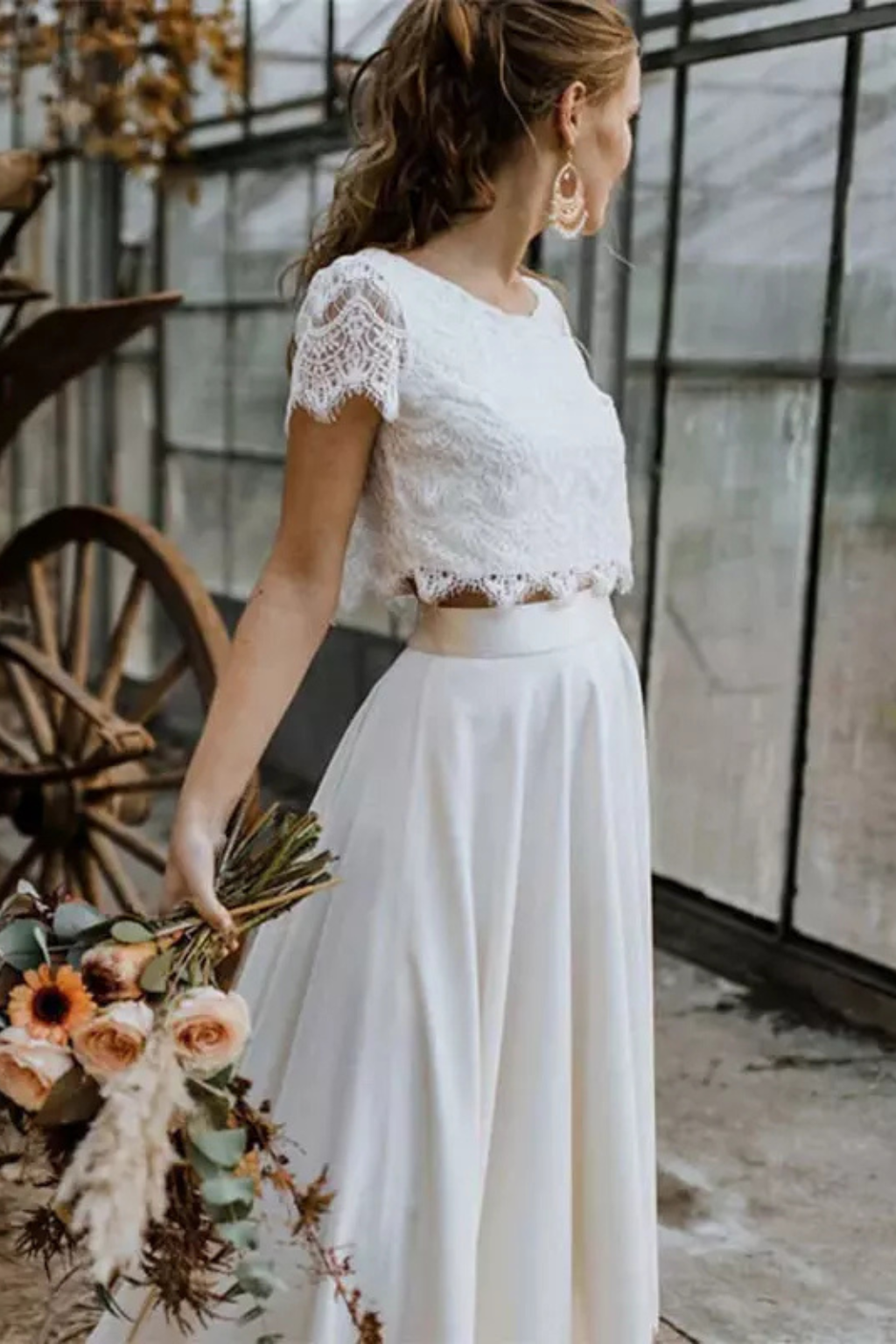 Comfortable yet elegant women's two-piece maxi skirt set, perfect for formal events & special occasions.