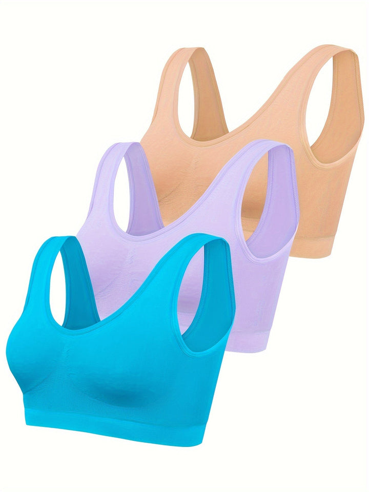 Women's 3-piece seamless workout set, perfect for gym, yoga, or comfortable loungewear.
