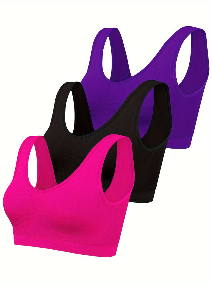 Complete women's athleisure look: 3-piece set with seamless bra, tank top & soft fabric.