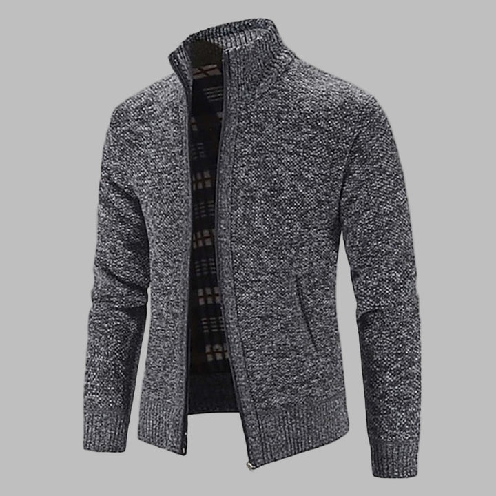 Casual men's zipper sweater, stylish modern knit pullover with long sleeves for versatile fashion.