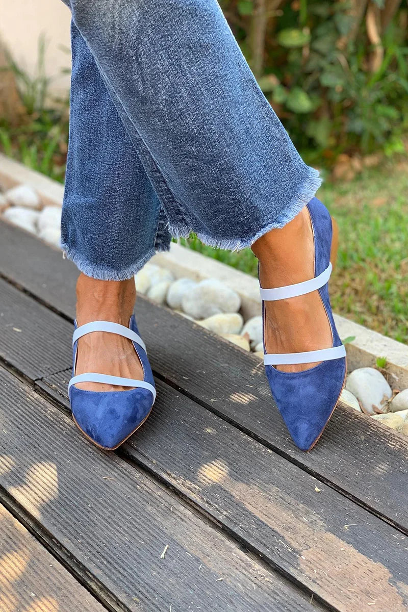 Elegant women's double-strap pumps. Classic design offers comfort and chic style for versatile wear.