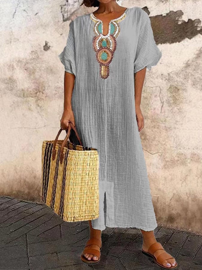 Stylish women's ethnic style caftan dress. Comfortable, relaxed fit, ideal for summer, beach, or resort fashion.
