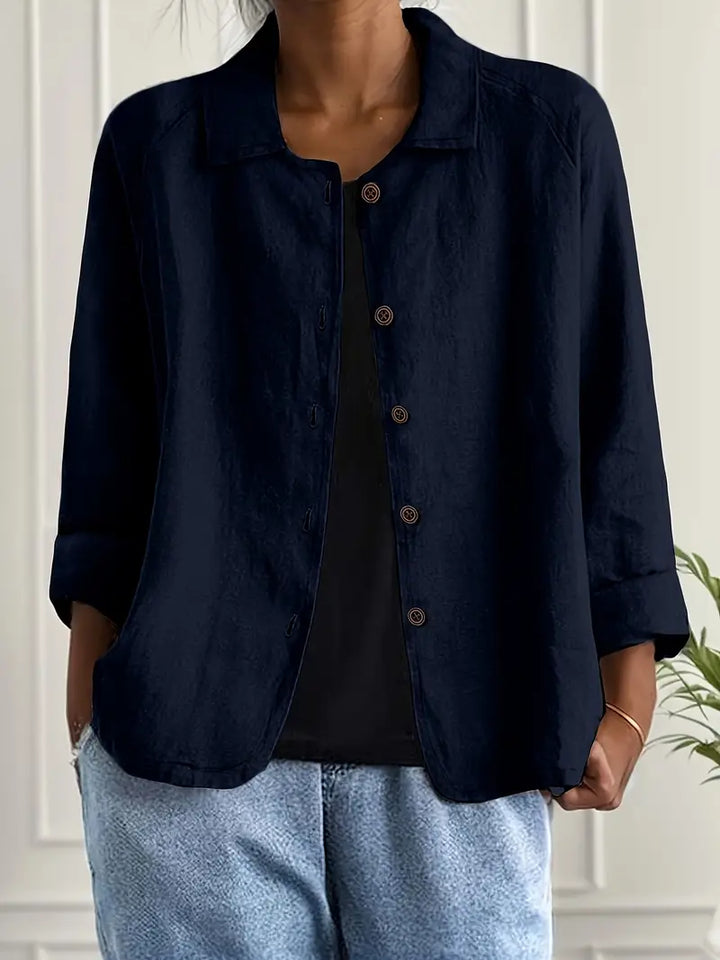 Casual chic women's button-down blouse with collar and 3/4 sleeves, ideal for daily wear.