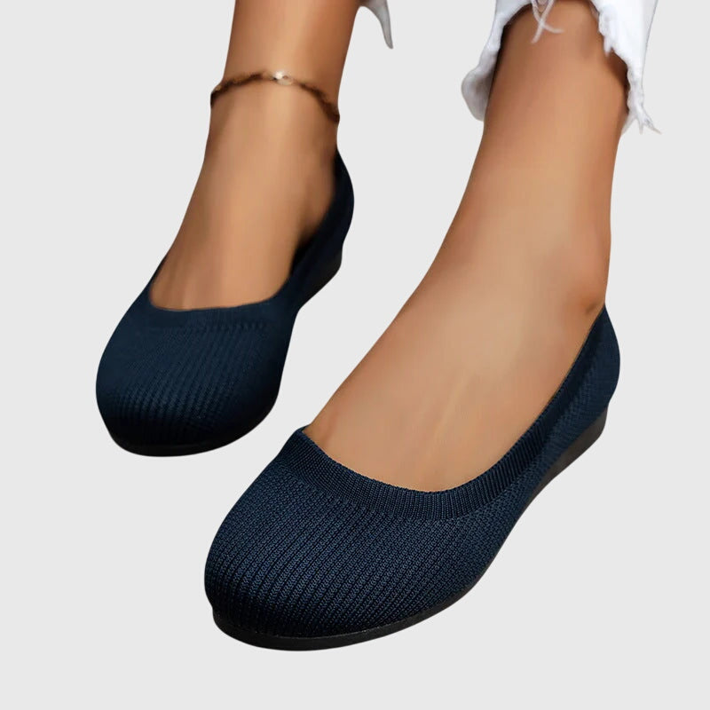 Stylish women's slip-on sneakers, anti-slip & breathable for ultimate comfort.