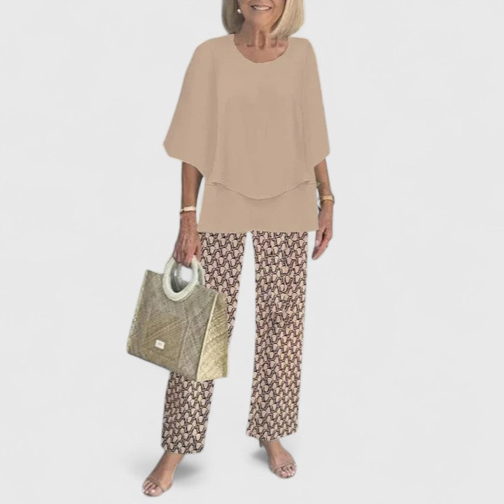 Sophisticated women's loose two-piece set, offering comfort, style, and versatile elegance for any wardrobe.