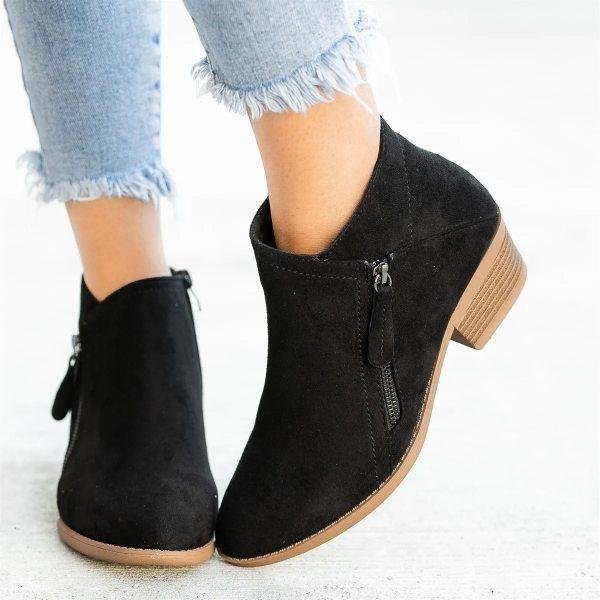 Versatile slip-on women's ankle boots, ideal for all-day comfort during fall & winter.
