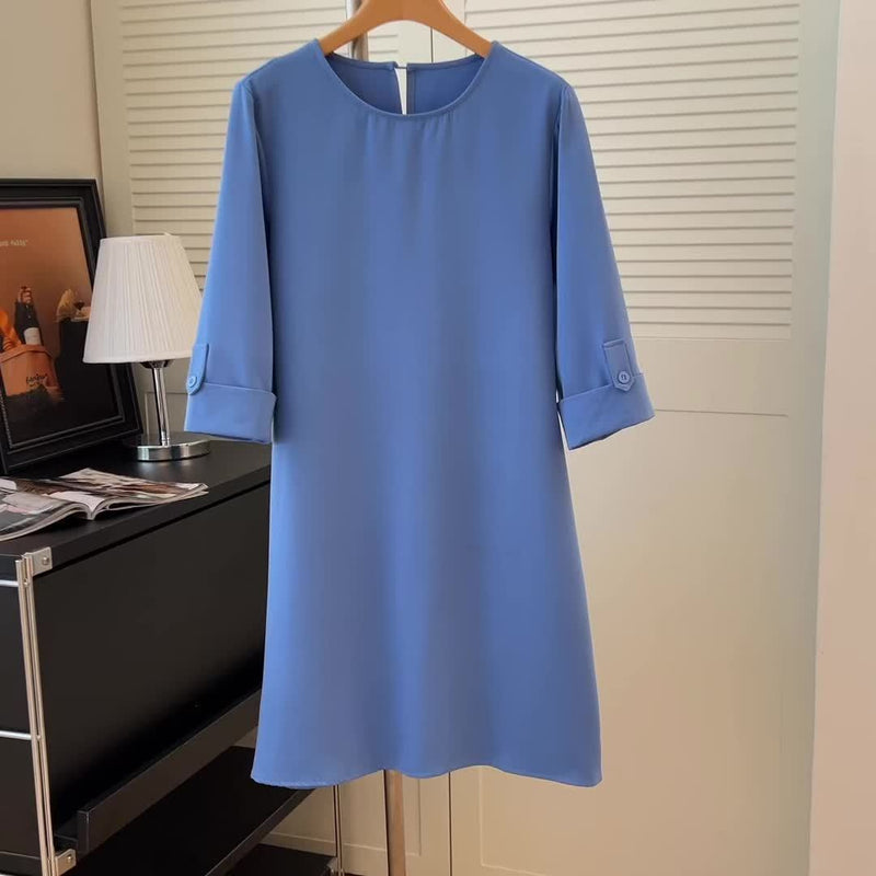 Effortless style: Women's comfortable round neck midi dress. A versatile choice for spring and casual wear.