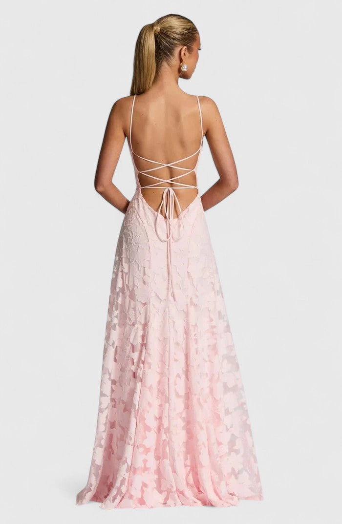 Chic & flowy women's summer maxi dress with an elegant open back. Comfortable occasion wear.