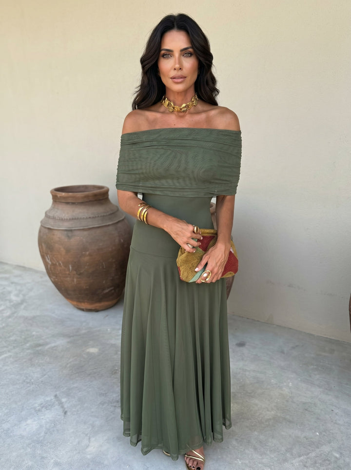 Unique women's one-shoulder elegant maxi dress, perfect for formal events and sophisticated parties.