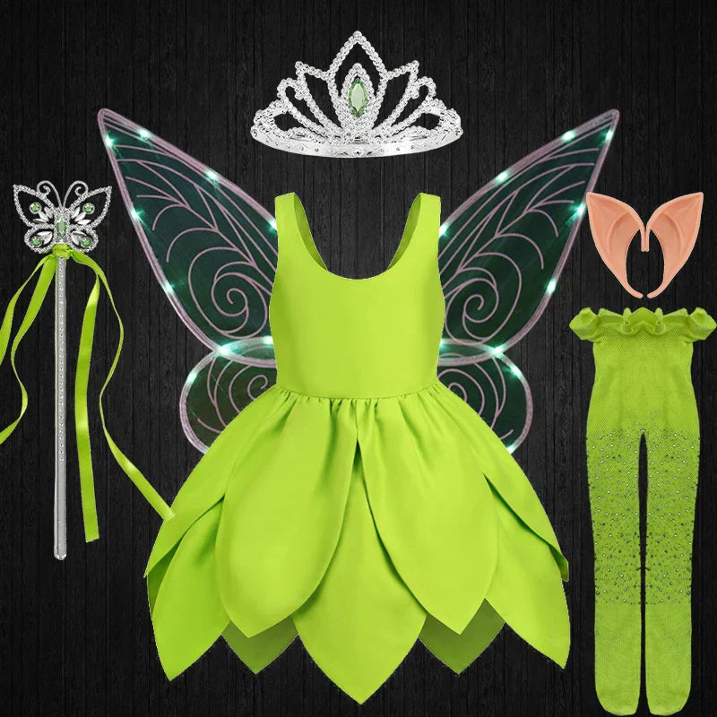 Sparkling Tinkerbell girls' costume, complete with a whimsical dress and pretty fairy wings.