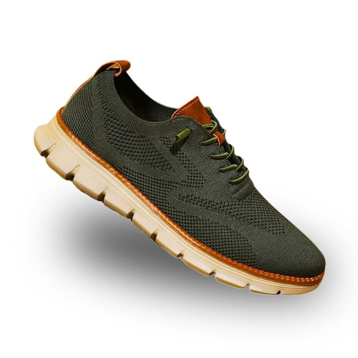 Everyday men's walking shoes, roomy fit with arch support for ultimate comfort.
