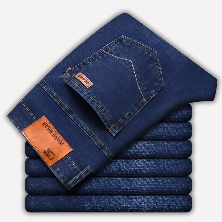 Versatile men's classic straight leg jeans, comfortable and stylish for everyday casual wear. Essential men's fashion.