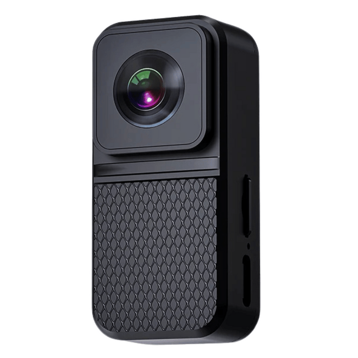 "HD Pet Collar Camera with 160° lens for dogs & cats, capturing adventures in 1080P. Lightweight, compact, easy to attach."