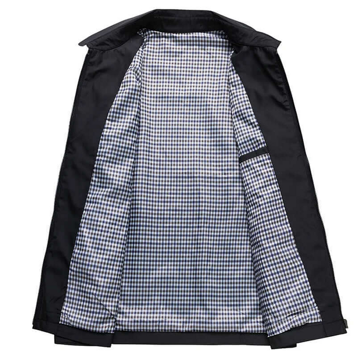 Stylish men's lightweight summer jacket with a practical zipper closure. Ideal for casual fashion.