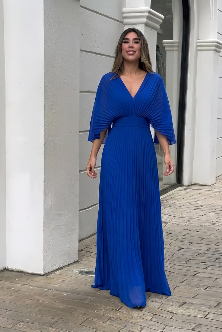 Chic V-neck pleated maxi dress for women, designed with elegant kimono sleeves for a refined occasion.