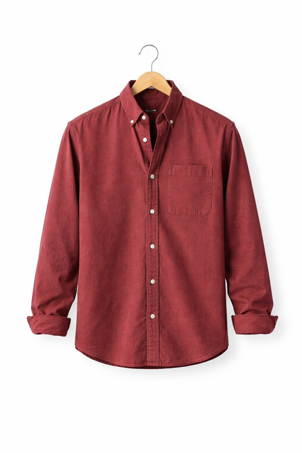 Everyday men's casual shirt: relaxed fit chambray, long sleeve button-up for comfort & style.