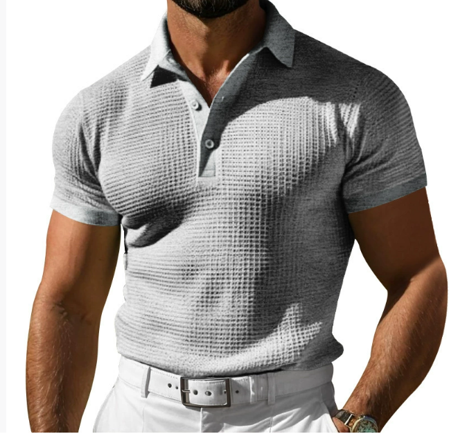 Men's vintage style polo shirt with a tailored fit, perfect for classic fashion. Comfortable & versatile.