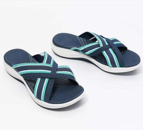 Lightweight women's summer sandals, CloudWalk design with FOAMCLOUD for ultimate breathable comfort.