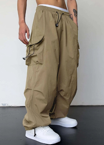 Women's wide leg cargo pants with multi-pockets, a stylish and comfortable bottom for trendy everyday wear.