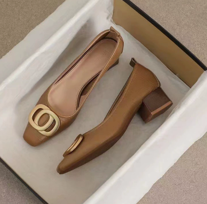 Elegant women's block heel shoes, perfect for versatile style & comfortable all-day wear. Chic office or party footwear.