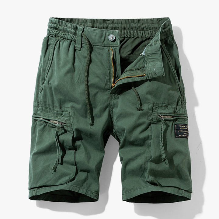 Comfortable men's cargo shorts, great for activewear, casual summer outings, and everyday style.