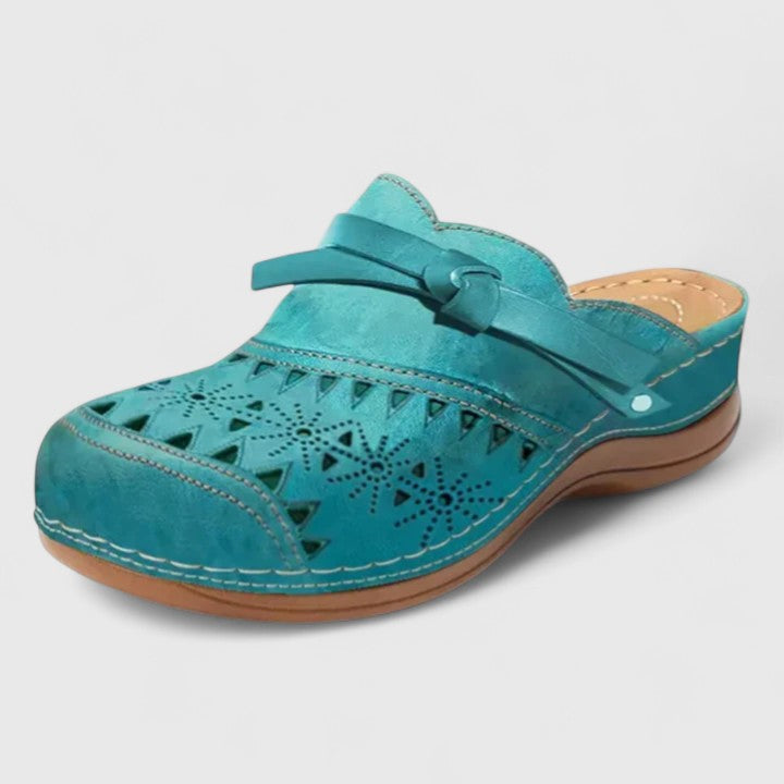 Lightweight women's sandals with memory foam & arch support for all-day comfort. Great for summer & daily wear.