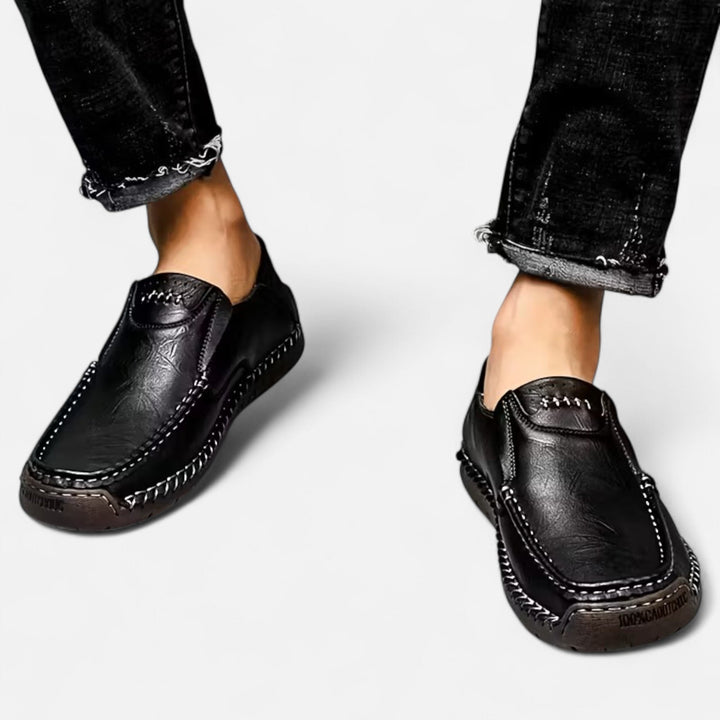 Elegant men's slip-on shoes, lightweight & comfortable, suitable for casual & dress casual styles.