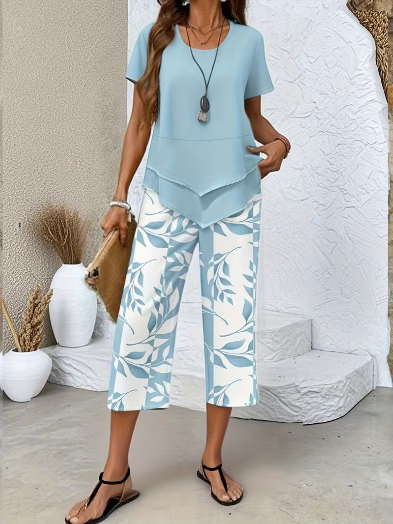 Botanical leaf print women's two-piece loungewear set for relaxed summer style.