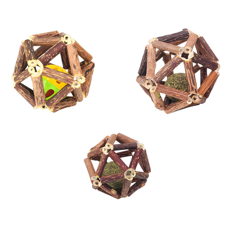 Fun organic cat chew toy for dental care & stress relief. Catnip & silvervine interactive pet toy aids digestion.