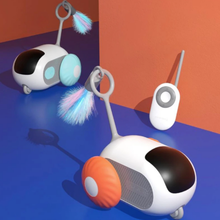 Interactive electric chase game toy for cats & puppies, providing engaging pet entertainment. USB rechargeable silicone.