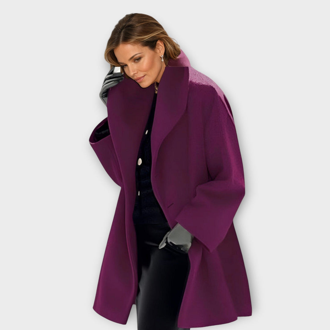 Fashionable women's elegant transitional jacket. A versatile ladies coat with timeless style for spring & autumn.