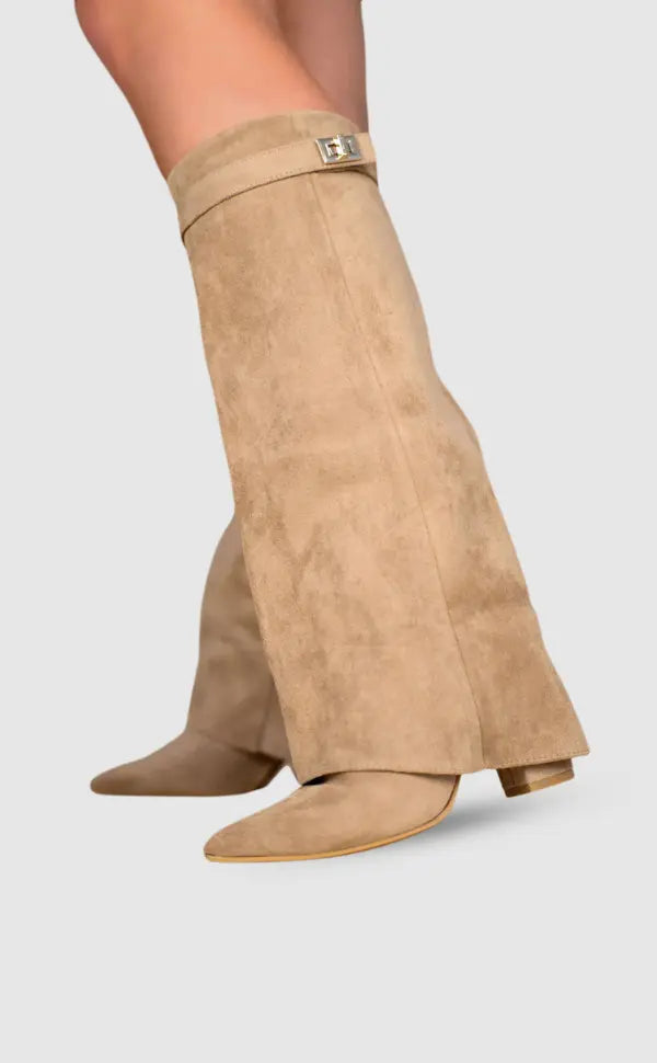 Sophisticated women's tall winter boots, designed for warmth, style, and comfort.
