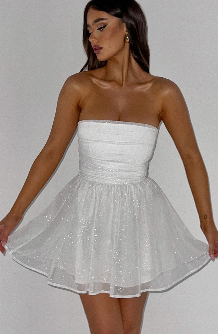 Back view of women's strapless A-line party dress, elegant and short, perfect for a sophisticated look.