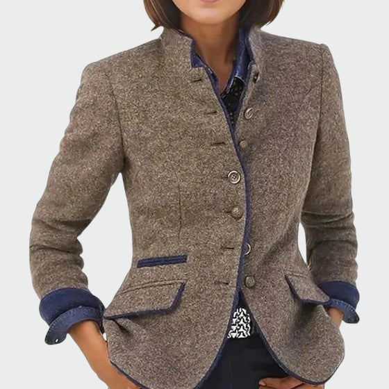Women's timeless elegant tailored blazer, perfect for office workwear & sophisticated smart casual outfits. Autumn/spring jacket.