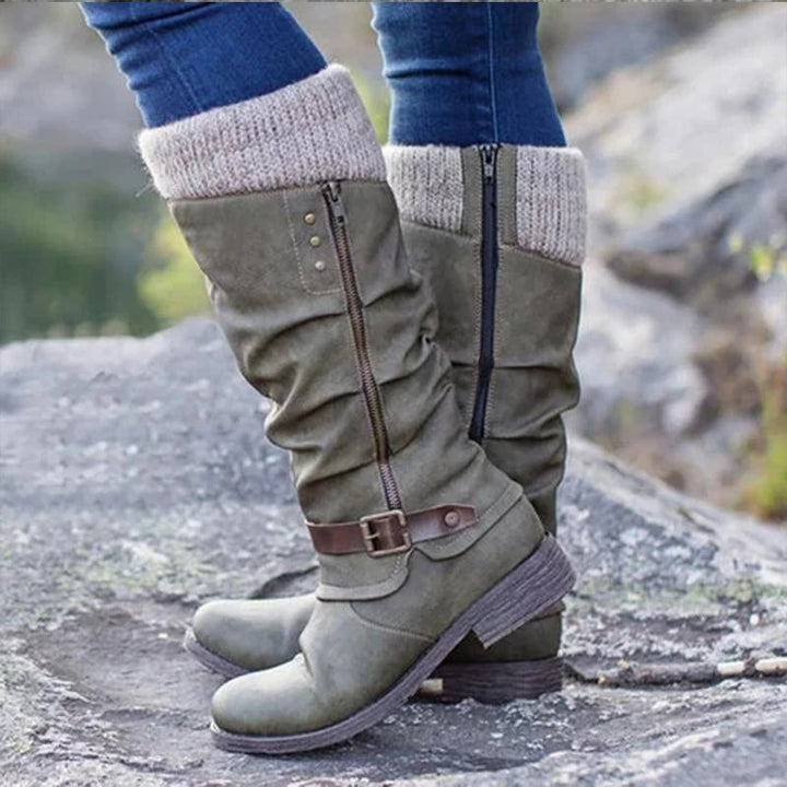 Warm women's waterproof winter boots. Orthopedic arch support provides comfort & slip-resistant grip for cold weather.