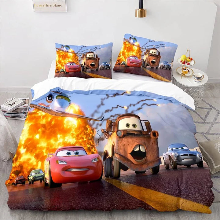 Vibrant Lightning McQueen duvet cover from the Cars movie bedding set, perfect for a child's themed bedroom.
