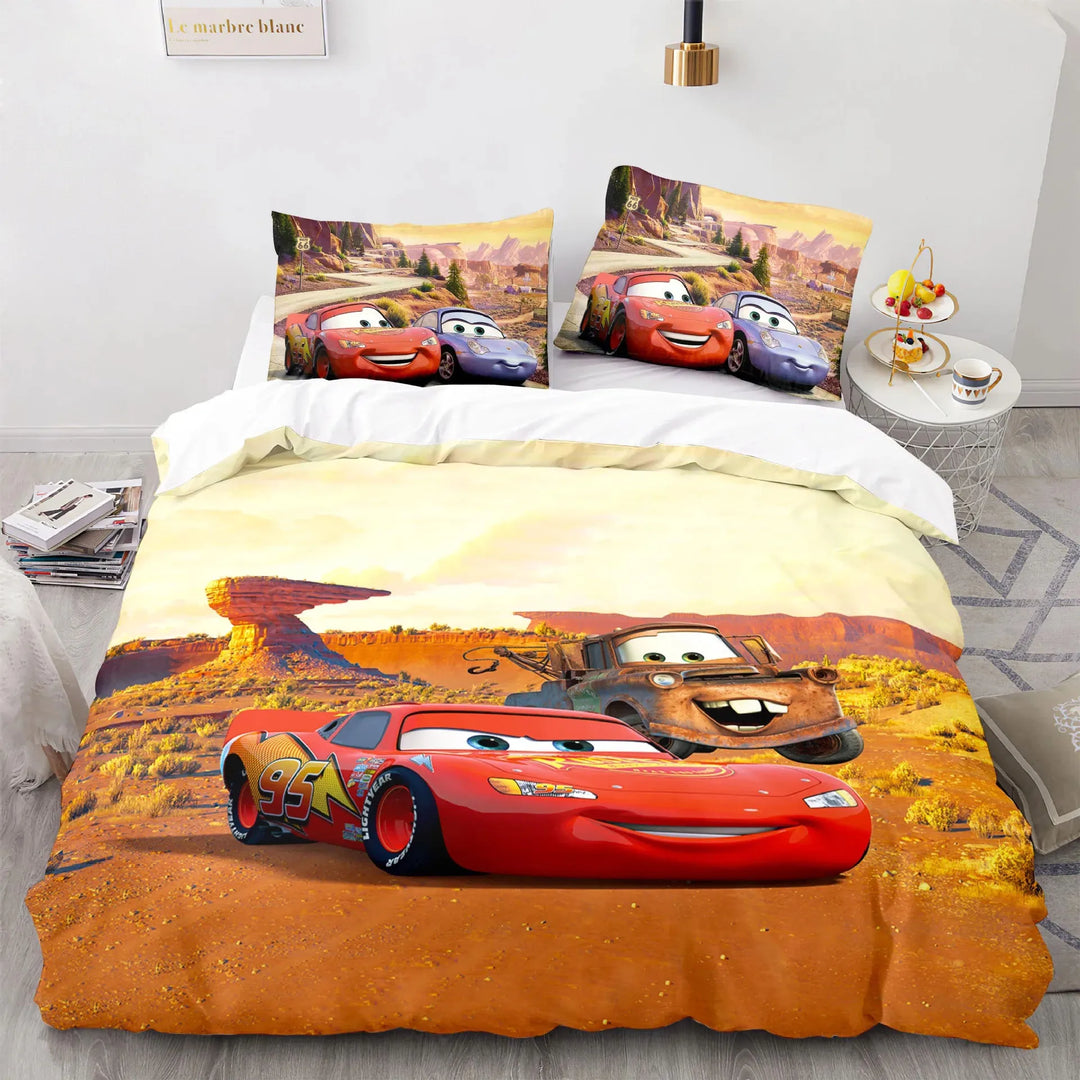 Fun Lightning McQueen duvet cover, ideal for boys' & girls' Cars themed bedding in any kids' bedroom.