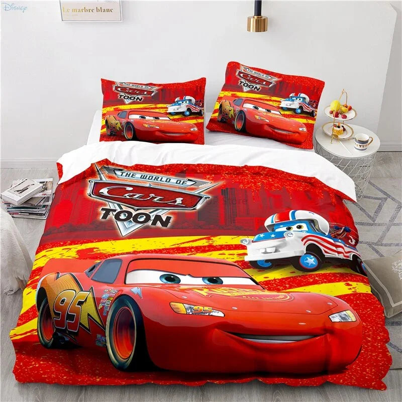 Cozy Lightning McQueen bedding set, a fun duvet cover design bringing the Cars movie to kids' bedrooms.