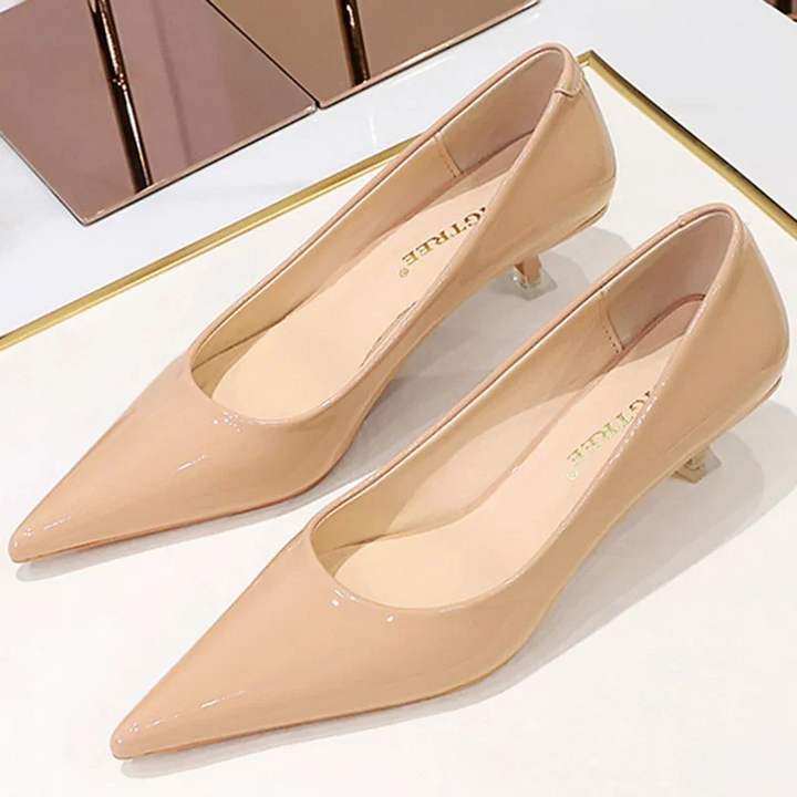 Versatile black kitten heels, comfortable women's shoes for formal & casual.
