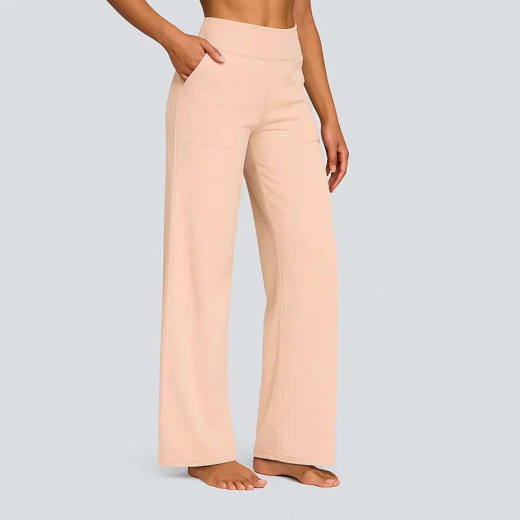 Elegant women's straight leg pants, comfortable for all-day wear, from office to evening events.