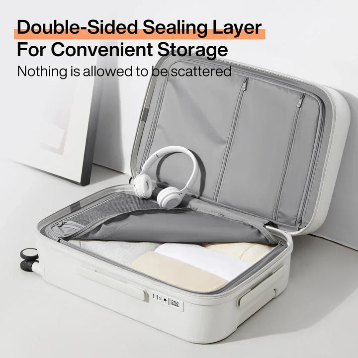 Hardshell spinner suitcase, lightweight & robust. Ideal travel luggage for organized packing & easy movement.