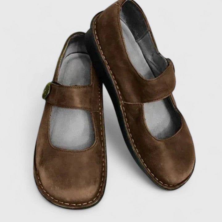 Stylish women's Mary Jane shoes, comfortable for everyday wear. Elegant design with a classic rounded toe.