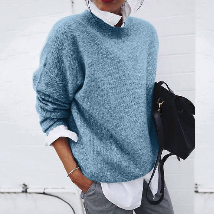 Versatile women's knit pullover, casual chic style, perfect for fall/winter fashion. Cozy & modern.