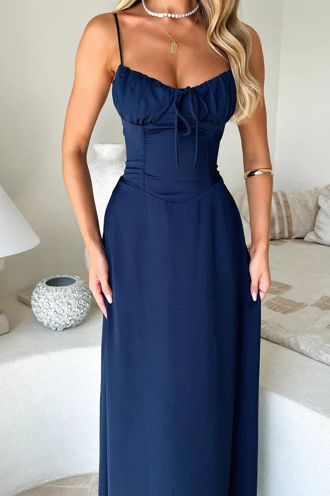 Versatile women's sleeveless maxi dress, suitable for wedding guests, casual outings, resort wear, or evening events.