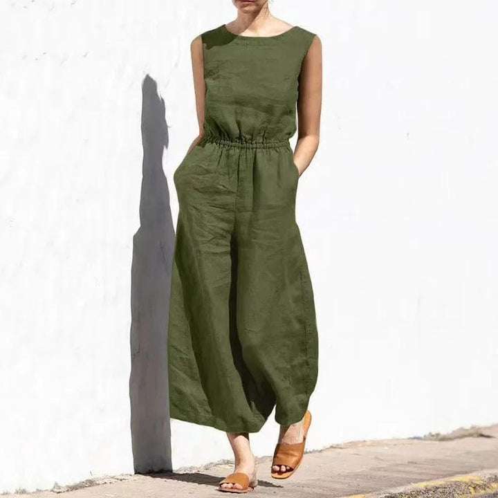 Effortless wide-leg jumpsuit for women, blending casual comfort with a chic and versatile design.
