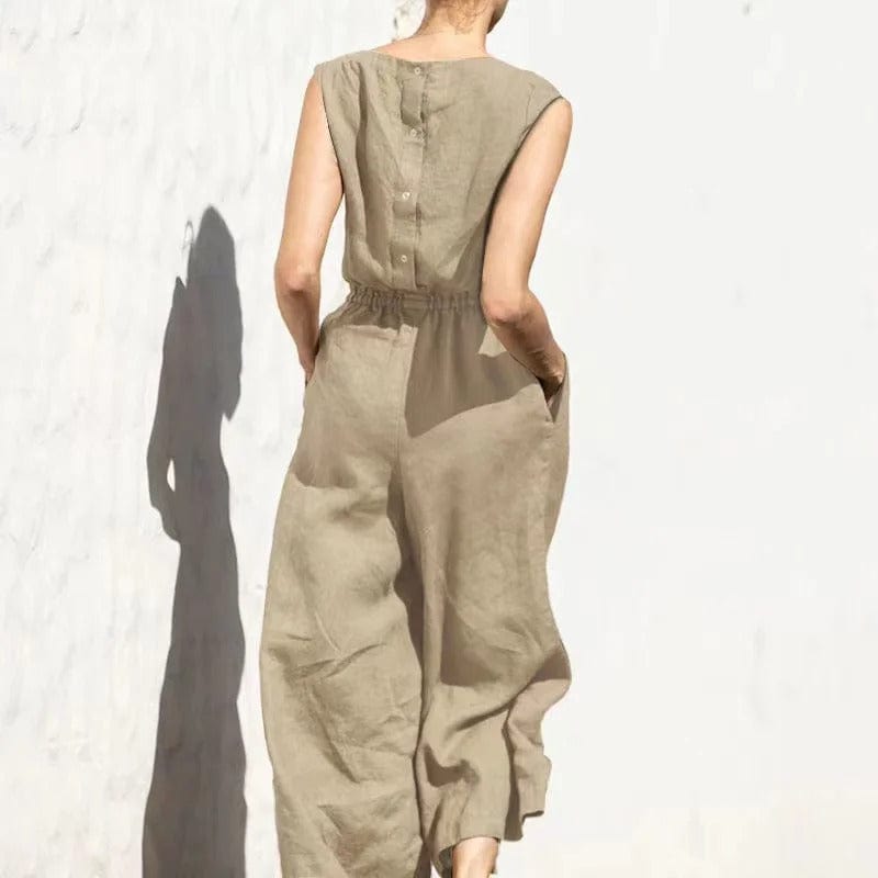 Elegant women's wide-leg jumpsuit with a relaxed fit, designed for casual yet sophisticated wear.