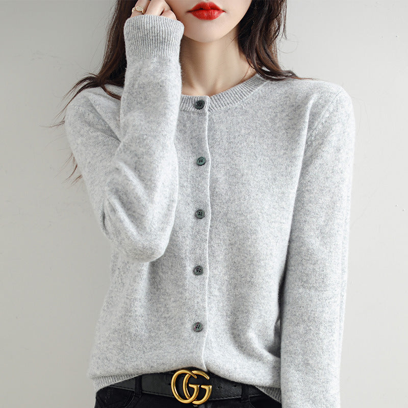 Fashionable women's patterned cardigan. Elegant long-sleeve outerwear for spring & fall.