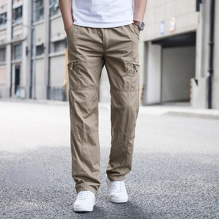 Men's stylish utility cargo pants, relaxed fit for everyday comfort, multi-pocket design.