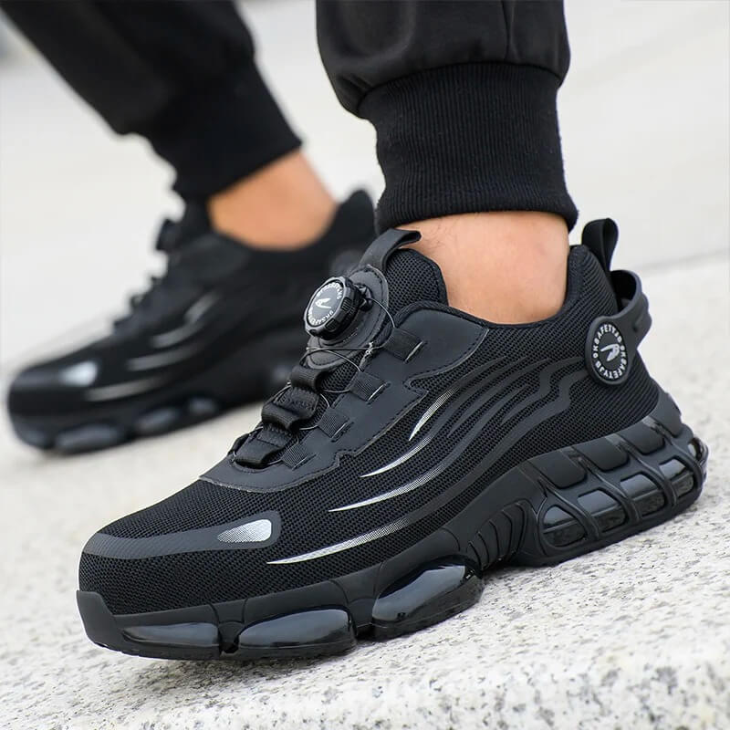 Men's steel toe safety trainers with quick dial fastening for secure fit, perfect for industrial work.
