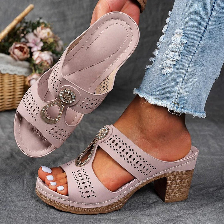 Everyday women's orthopedic sandals. Comfortable slip-on style with arch support for casual summer wear.